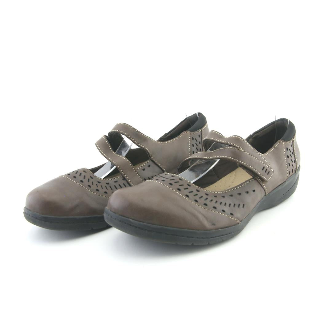 CLARKS ULTIMATE COMFORT