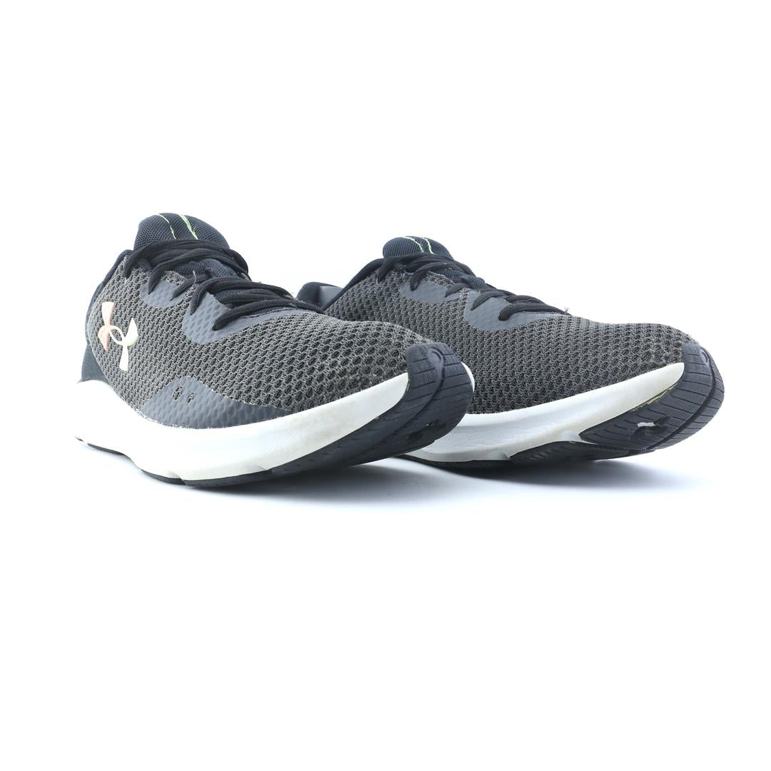 UNDER ARMOUR PURSUIT 3