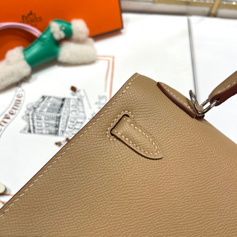 Amelia - HMS Bags - 1703