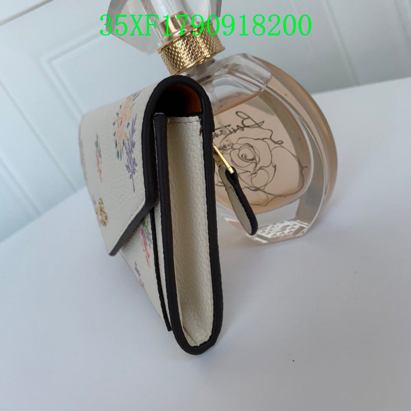 Amelia - CAH Wallet - 076