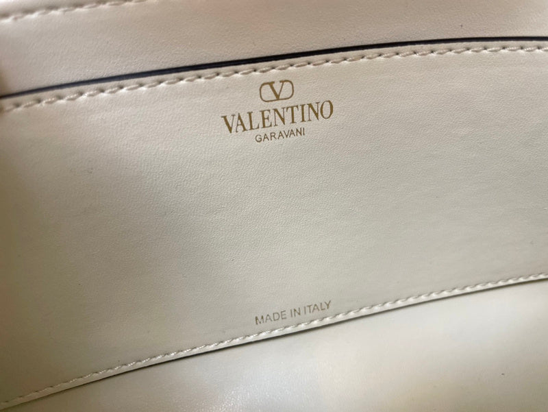 VAL LUXURY BAGS - FOR FASHION LOVERS  AFFORDABLE LUXURY BAGS- 068
