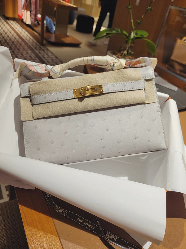 Amelia - HMS Bags - 1818