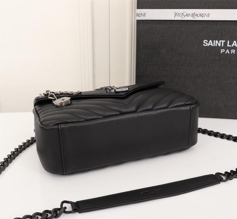 Amelia - YSL Bag - 2573
