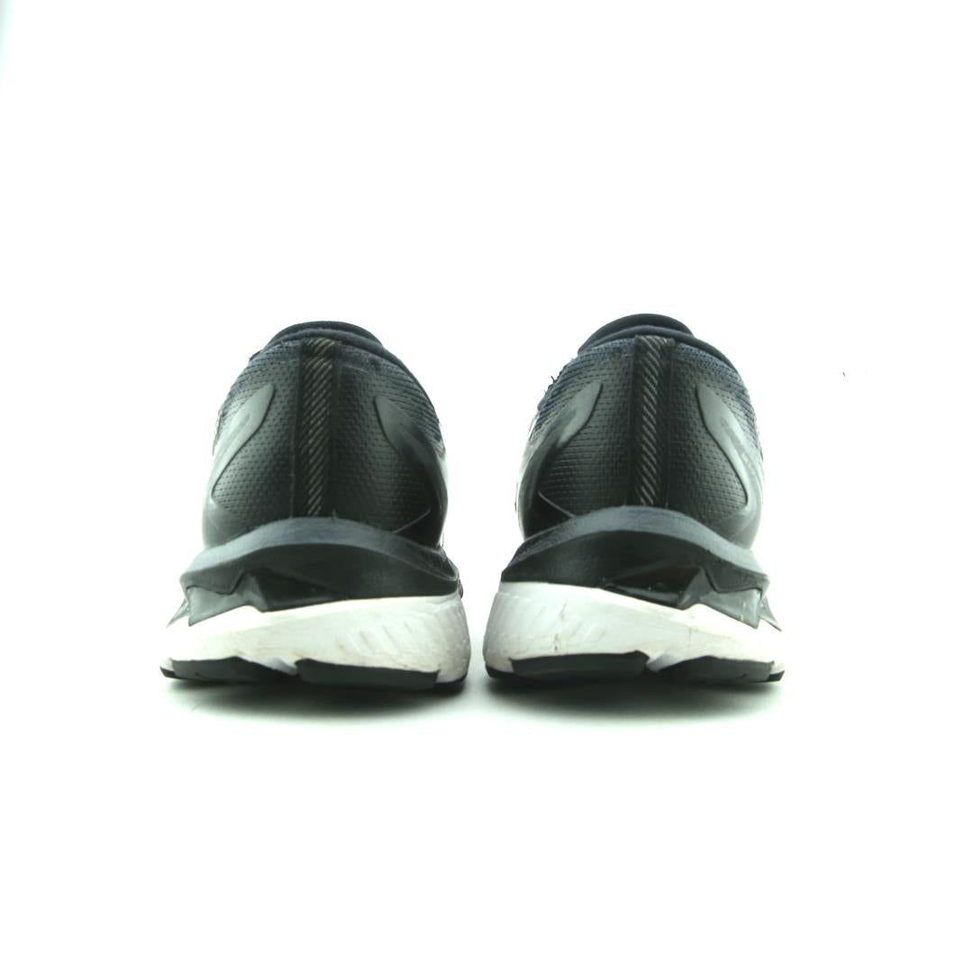 ASICS GEL-KAYANO 27