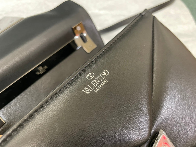 VAL LUXURY BAGS - FOR FASHION LOVERS  AFFORDABLE LUXURY BAGS- 425