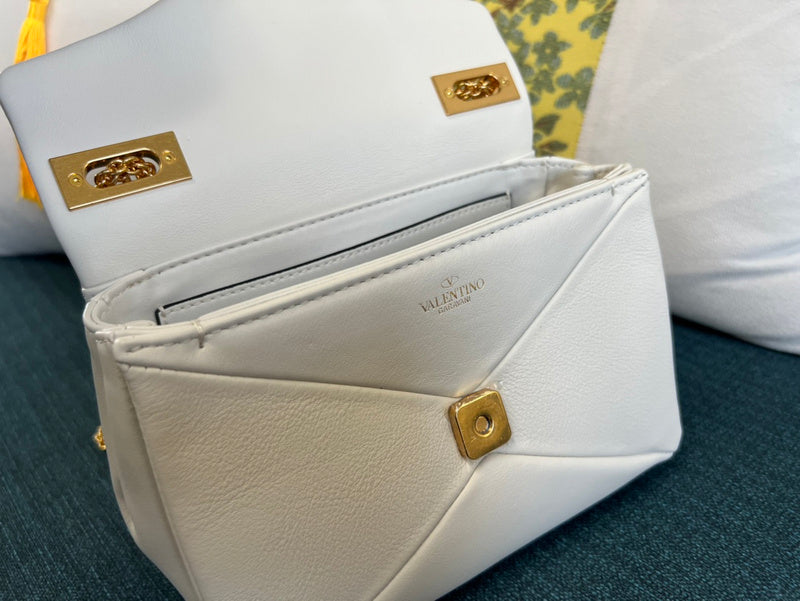 Amelia's Bag Gallery - VEL Bags - 1596