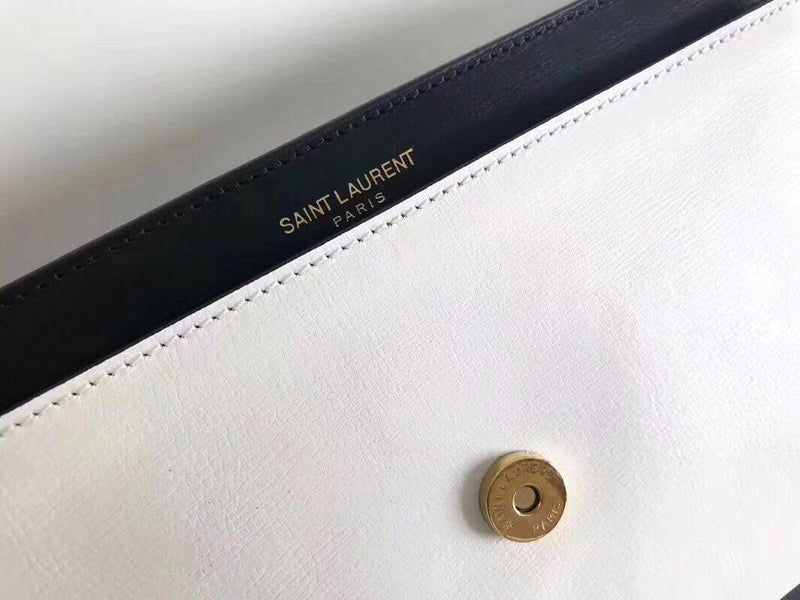 Amelia - YSL Bag - 2539
