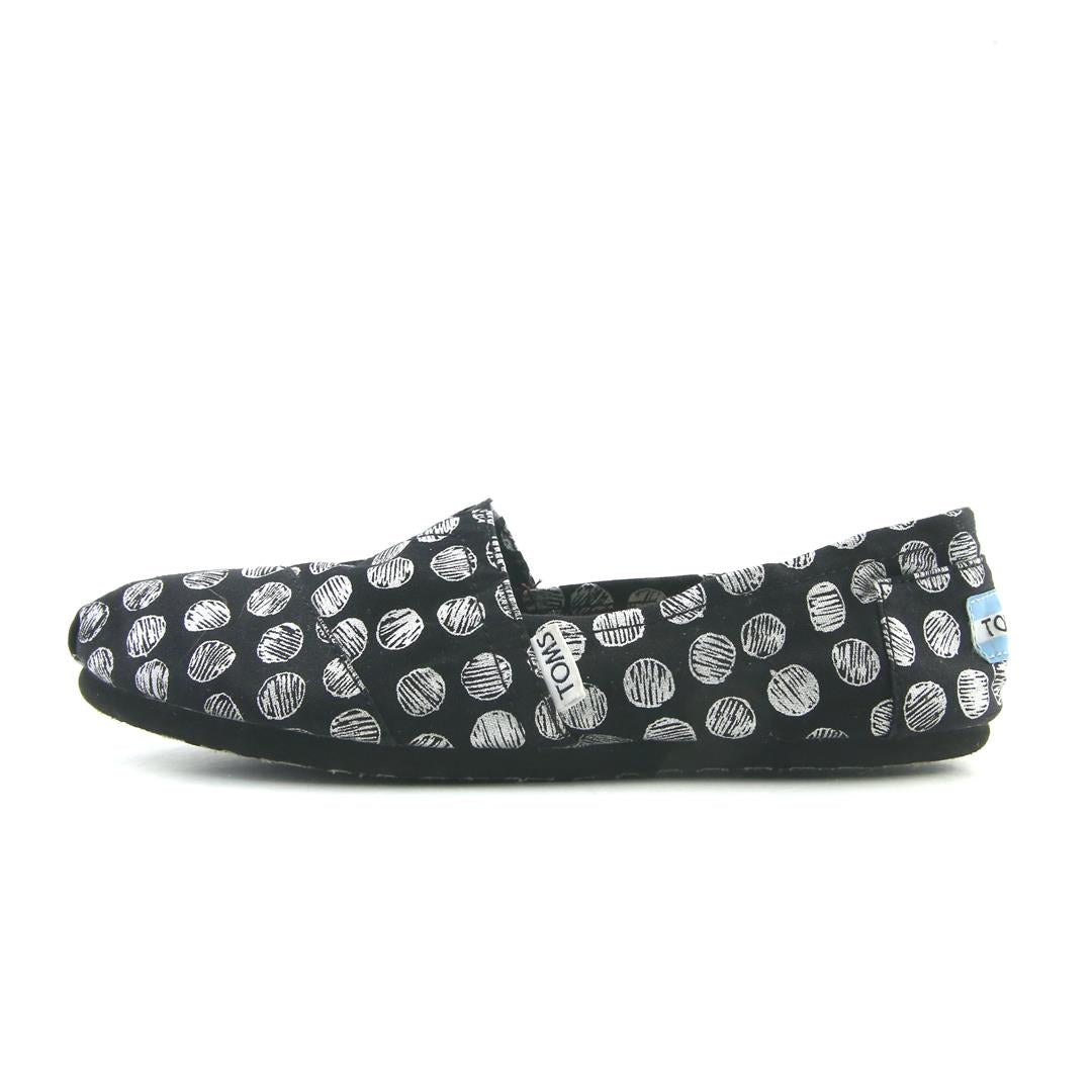 TOMS .