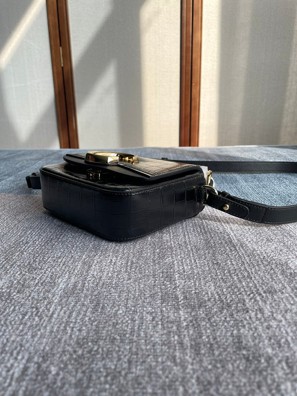 Amelia's Bag Gallery - CLE Bags - 688