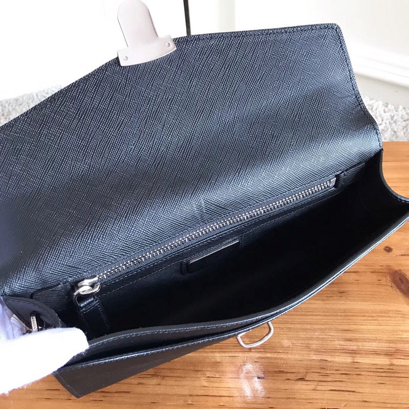 Amelia - PD Wallets - 016