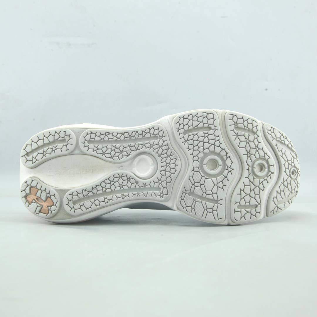 UNDER ARMOUR VANTAGE