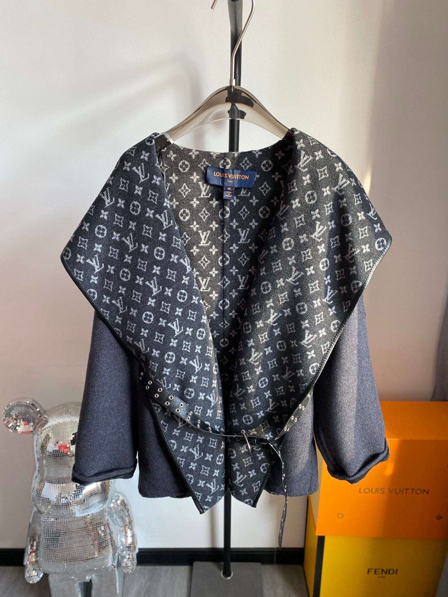 Luxury Louis Vuitton  Wrap Coat 025