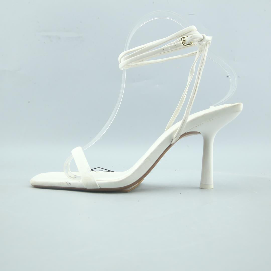 ZARA. .