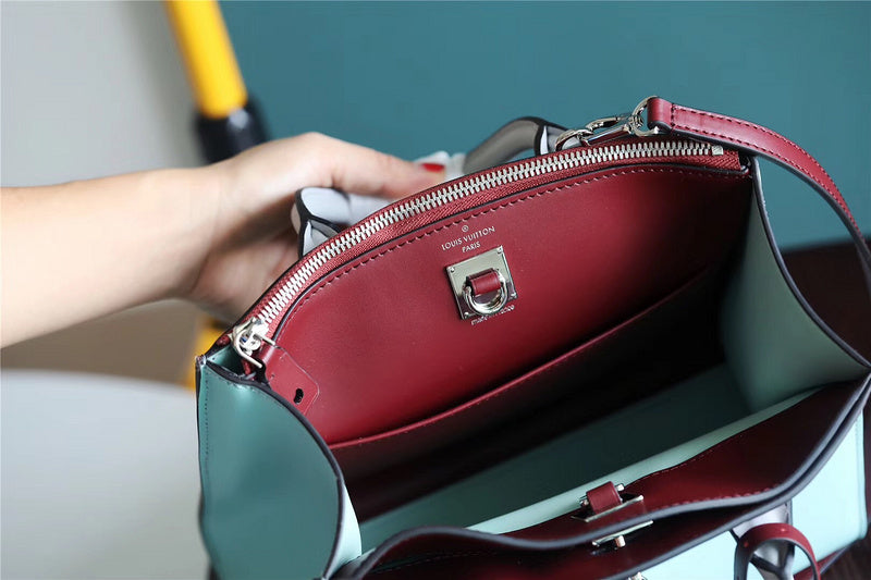 Fan Fashion Lu-Vi bags - 8033