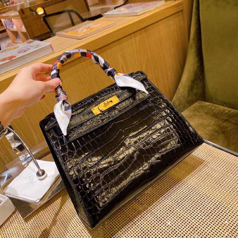 Amelia - HMS Bags - 1609