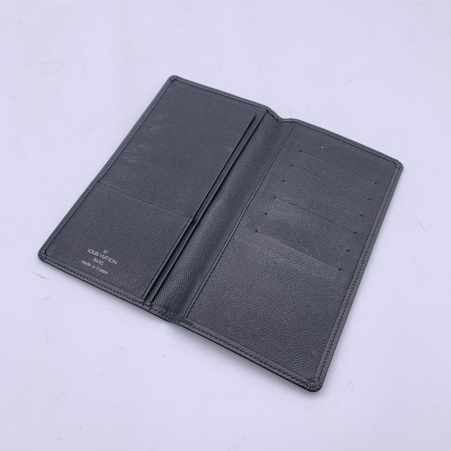 LOUIS VUITTON   Black Taiga Porte Chequier Checkbook Wallet