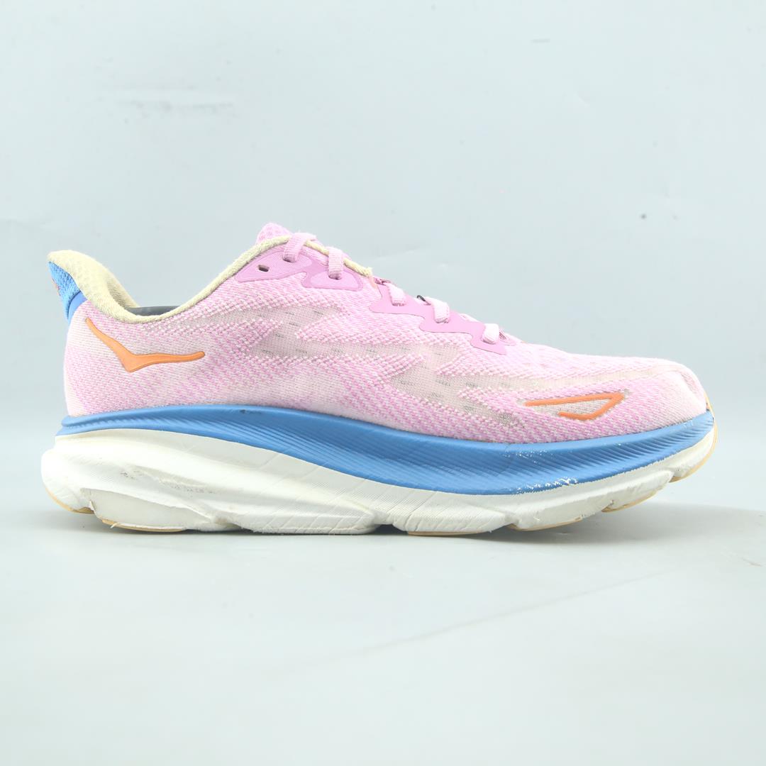 HOKA ONE ONE CLIFTON 9