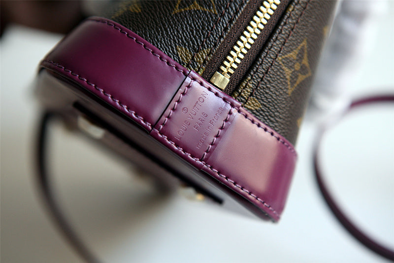 Fan Fashion Lu-Vi bags - 8287