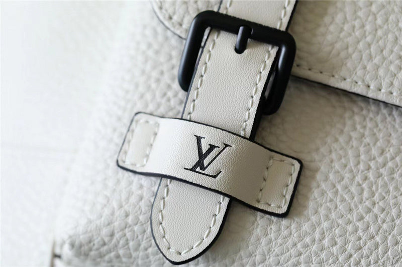 Fan Fashion Lu-Vi bags - 9653