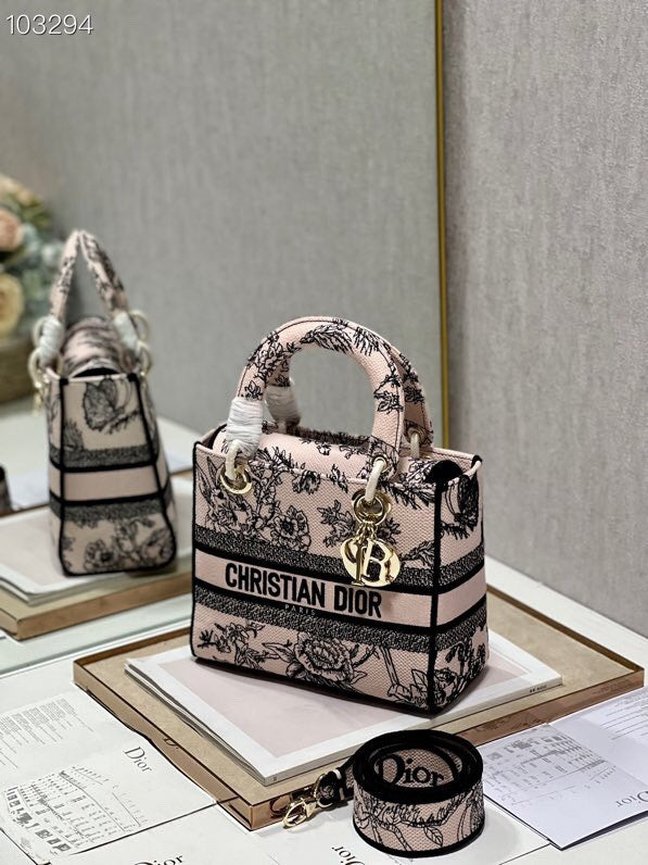 Amelia- DYOR FASHION BAGS - 063