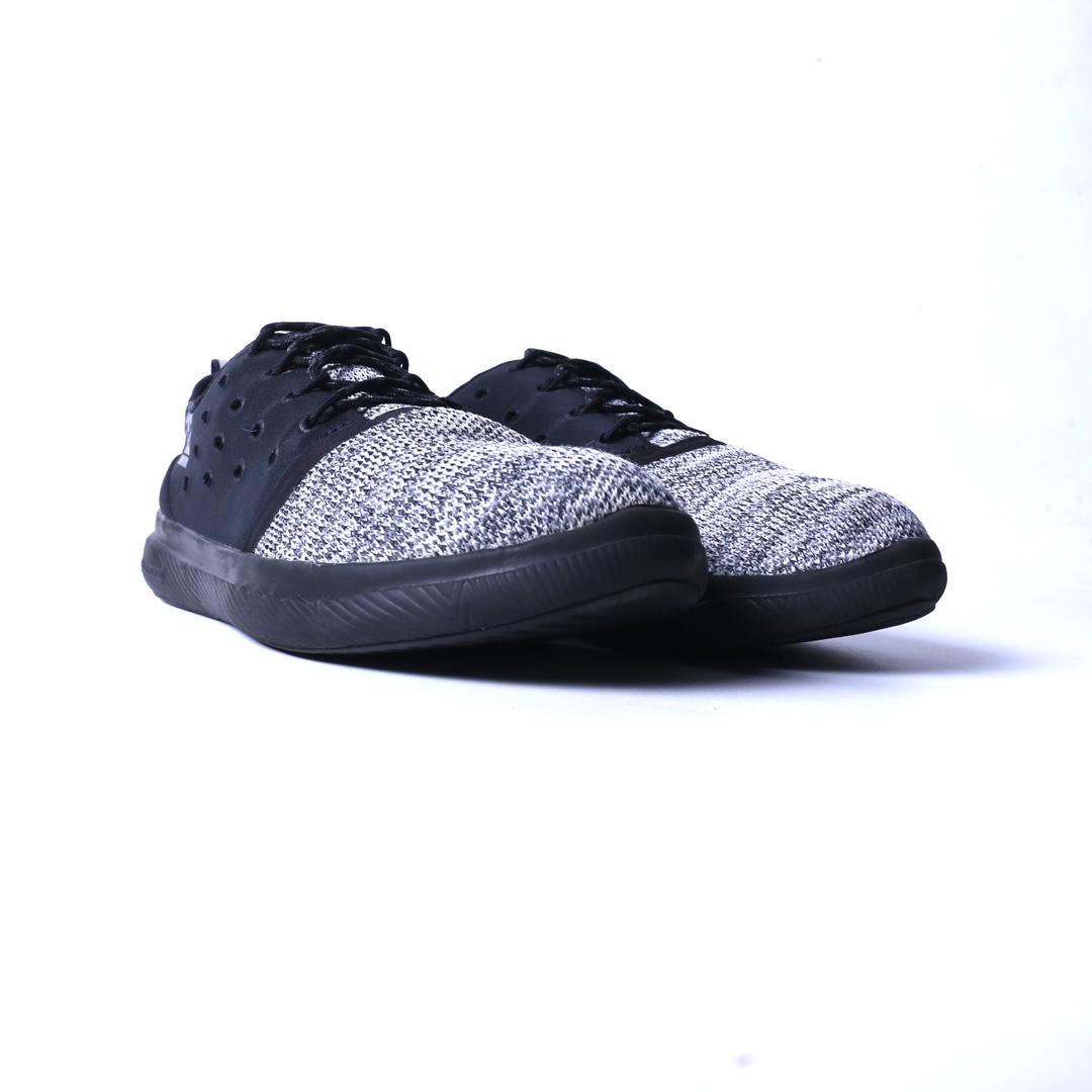 UNDER ARMOUR CHARGED
