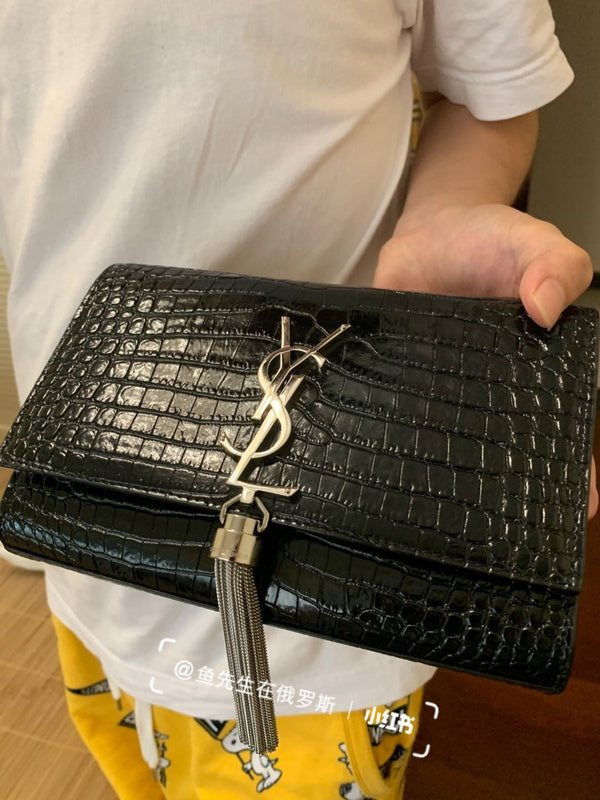 Amelia - YSL Bag - 3784
