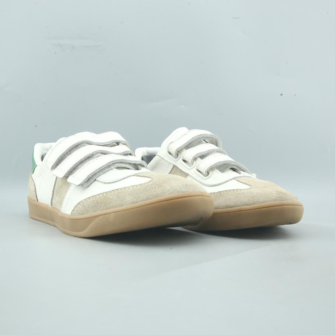 ZARA. .