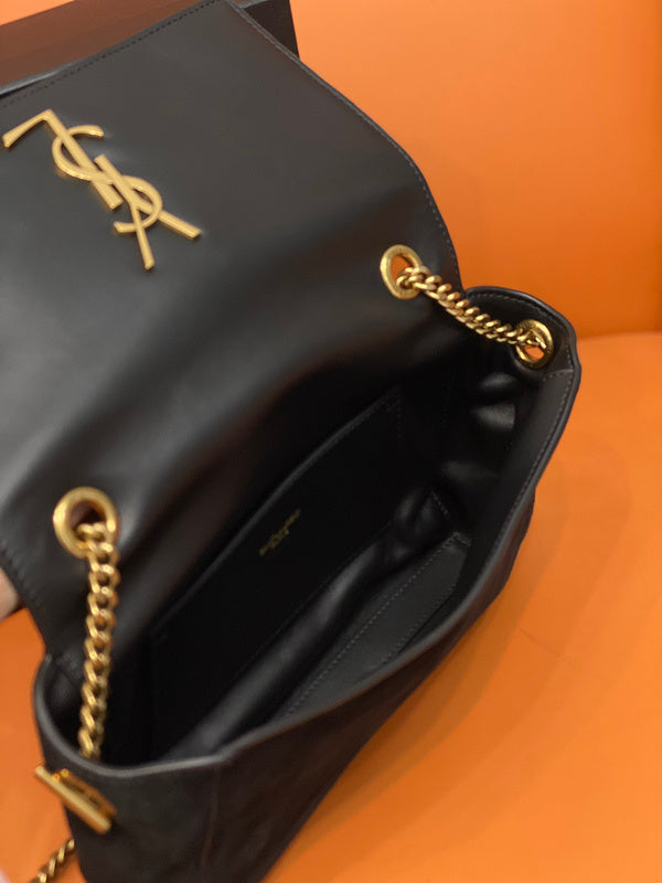 Amelia - YSL Bag - 2034