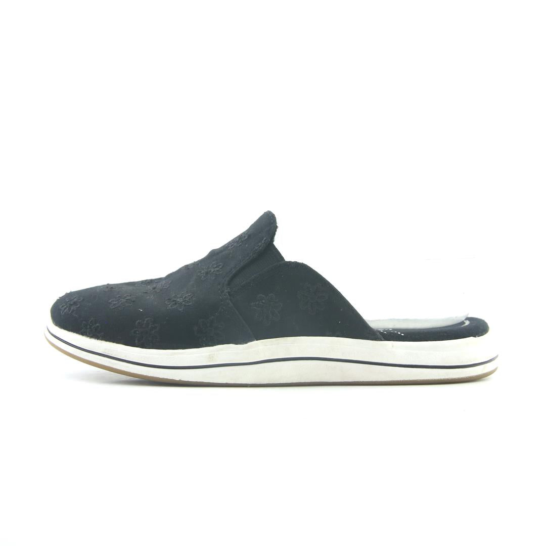 CLARKS CLOUDSTEPPERS