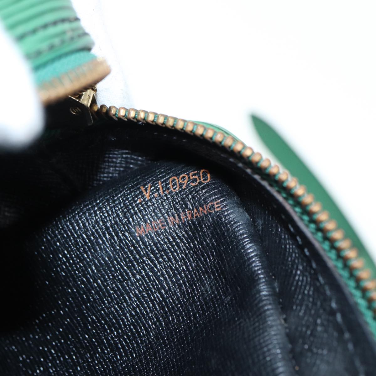 LOUIS VUITTON Epi Jeune Fille MM Shoulder Bag Green M52154 LV Auth 85305