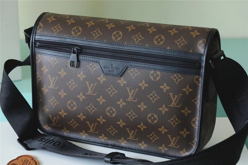 Fan Fashion Lu-Vi bags - 9996