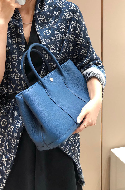 Amelia - HMS Bags - 1751