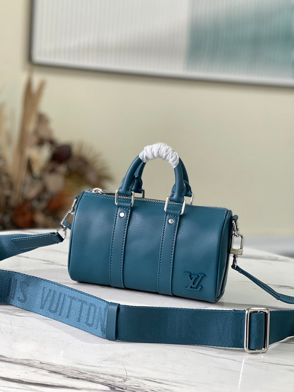 Fan Fashion Lu-Vi bags - 17038