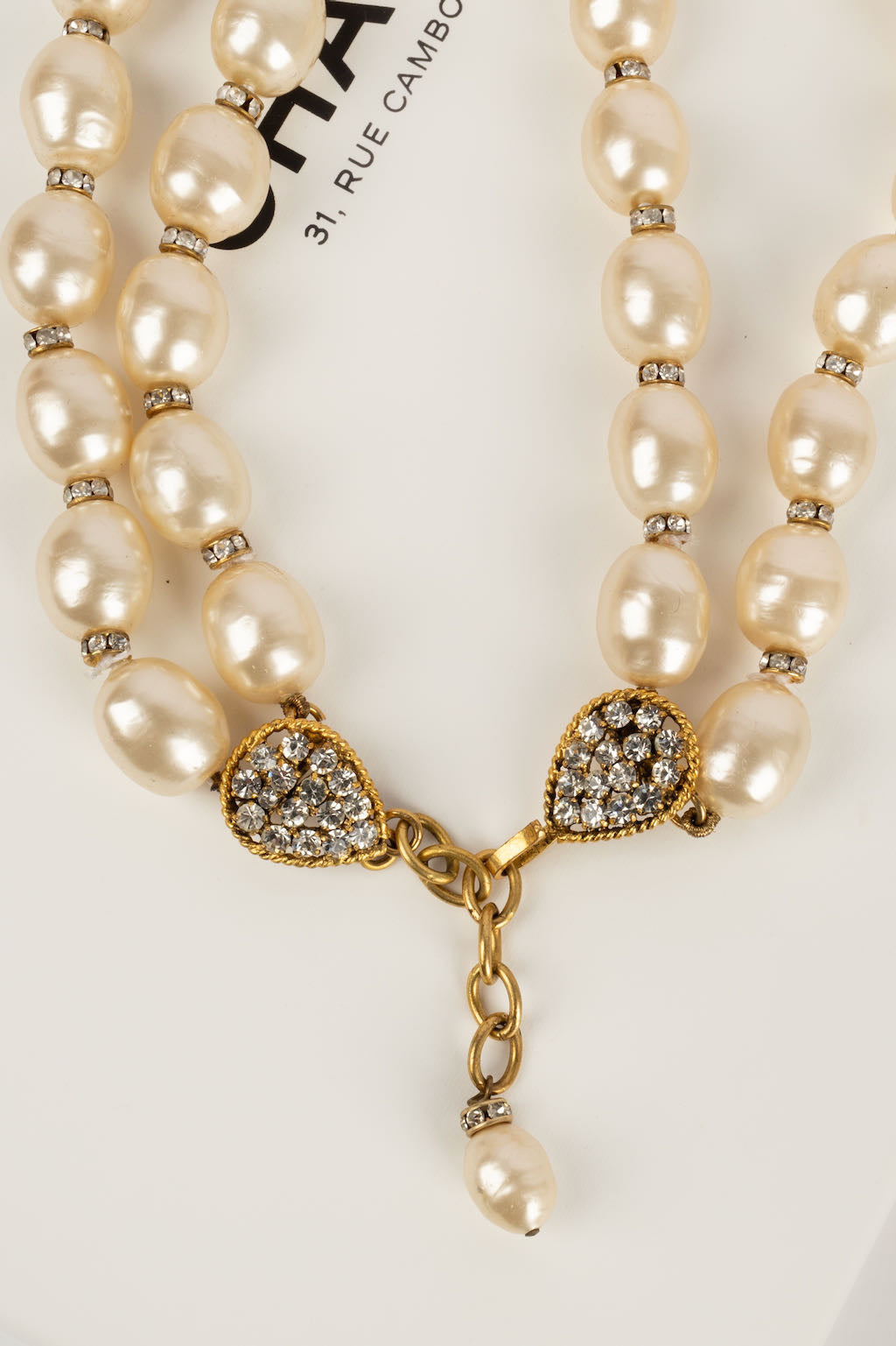 Collier camélia Chanel