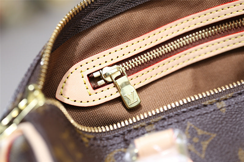 Fan Fashion Lu-Vi bags - 8172