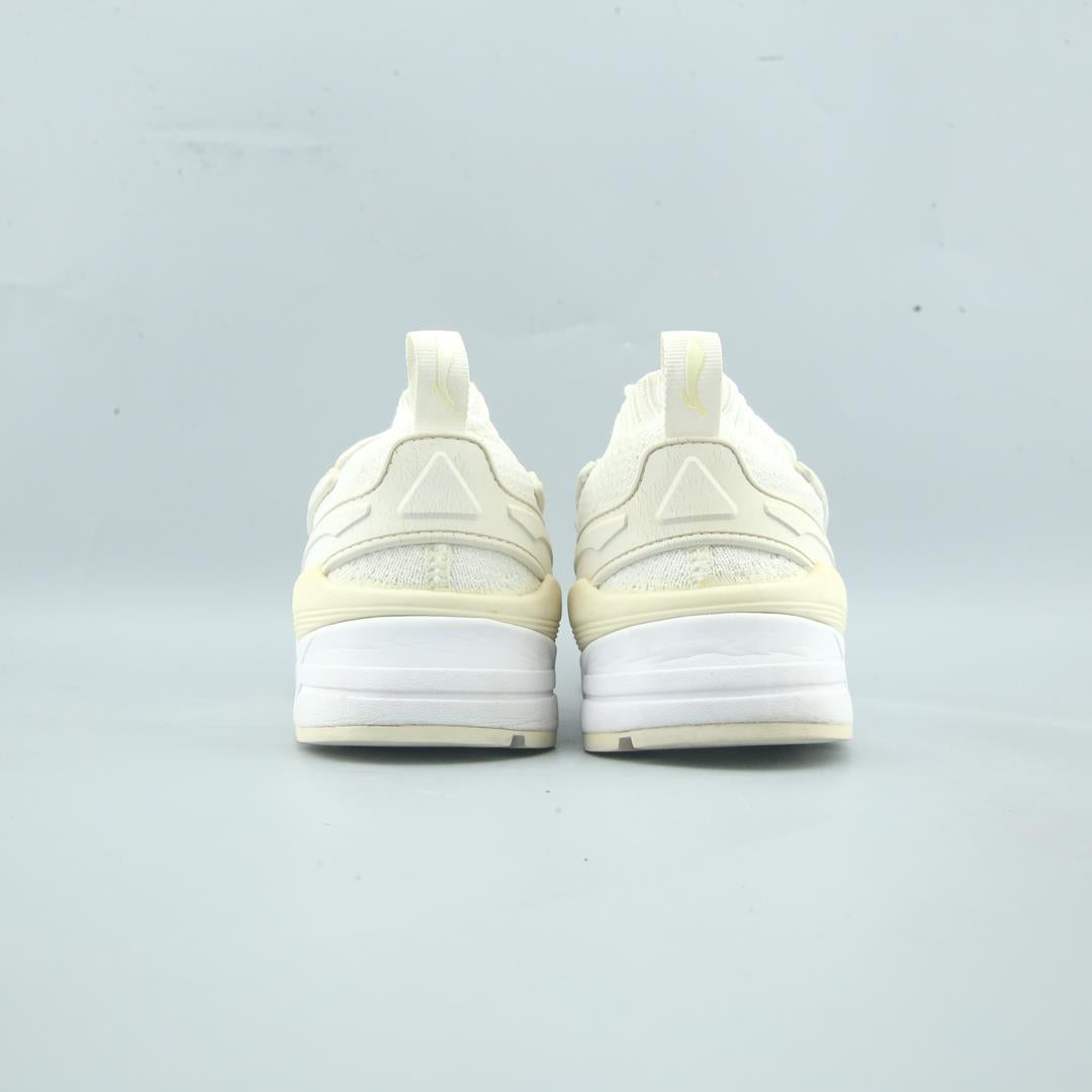 LI-NING .