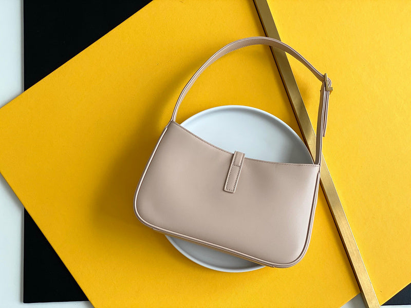 Amelia - YSL Bag - 4125