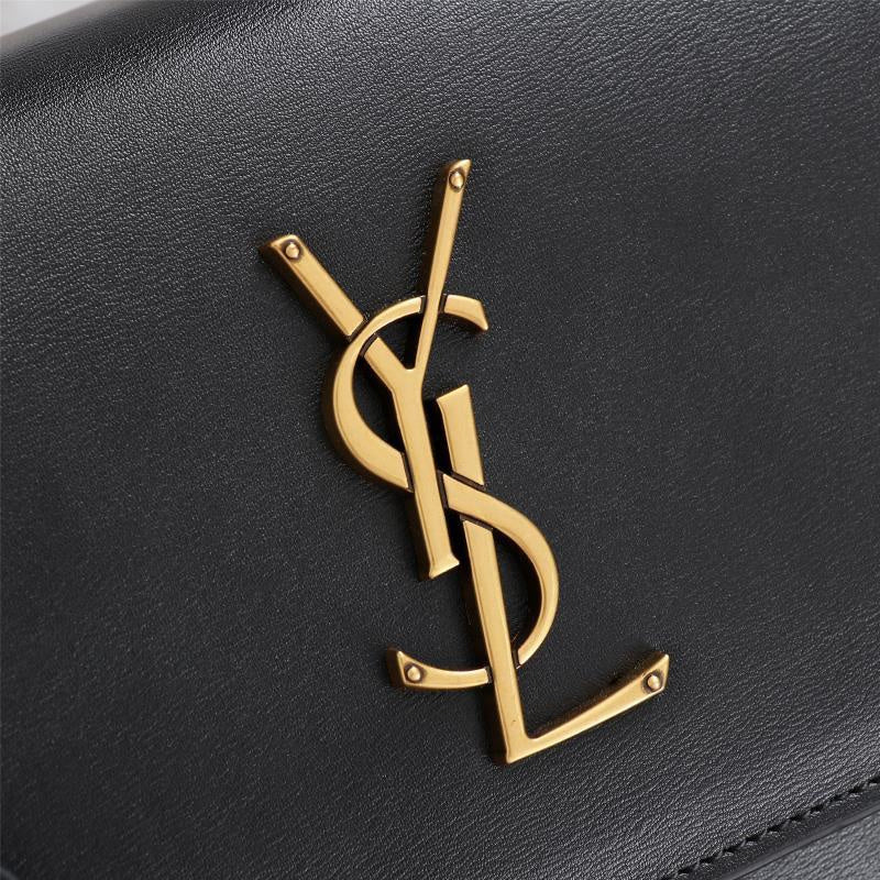 Amelia - YSL Bag - 2536