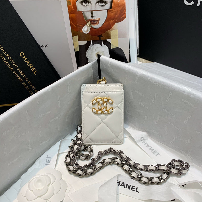 Wellow Bags - Chanel - Bags  - 090
