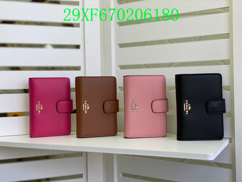 Amelia - CAH Wallet - 038