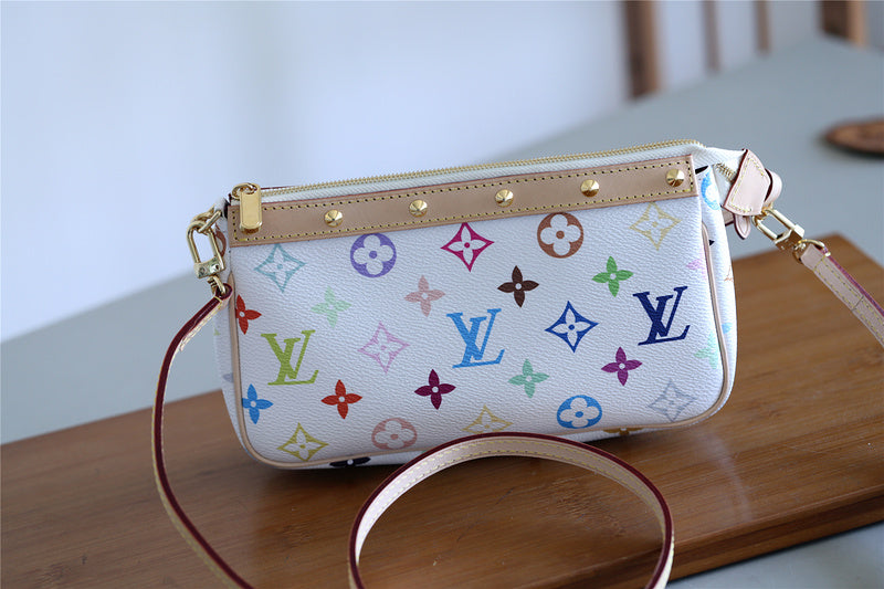 Fan Fashion Lu-Vi bags - 9055