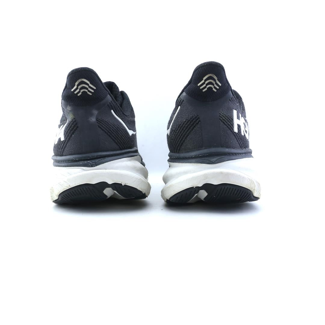 HOKA ONE ONE CLIFTON 9
