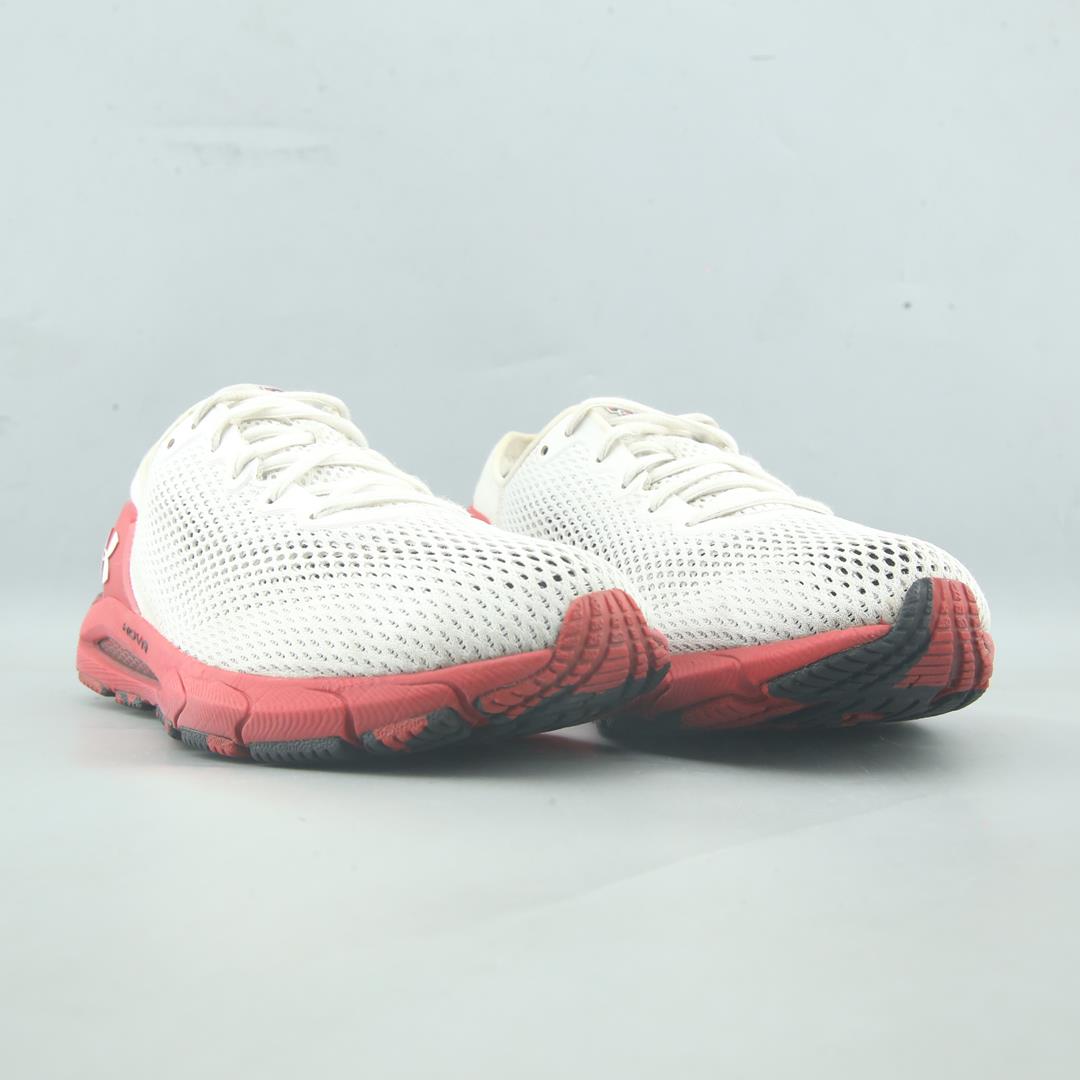 UNDER ARMOUR HOVR SONIC 4