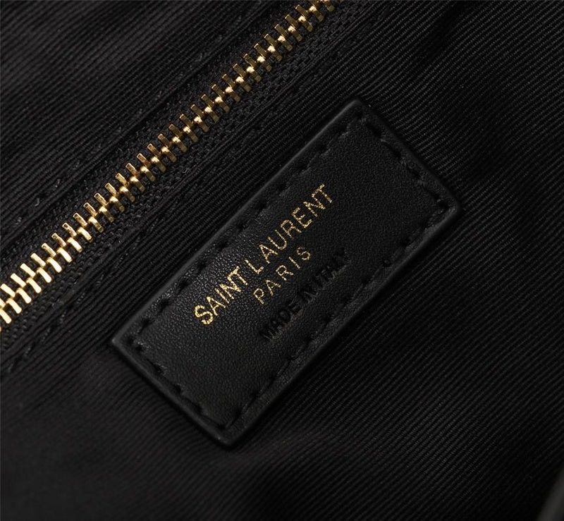 Amelia - YSL Bag - 2591
