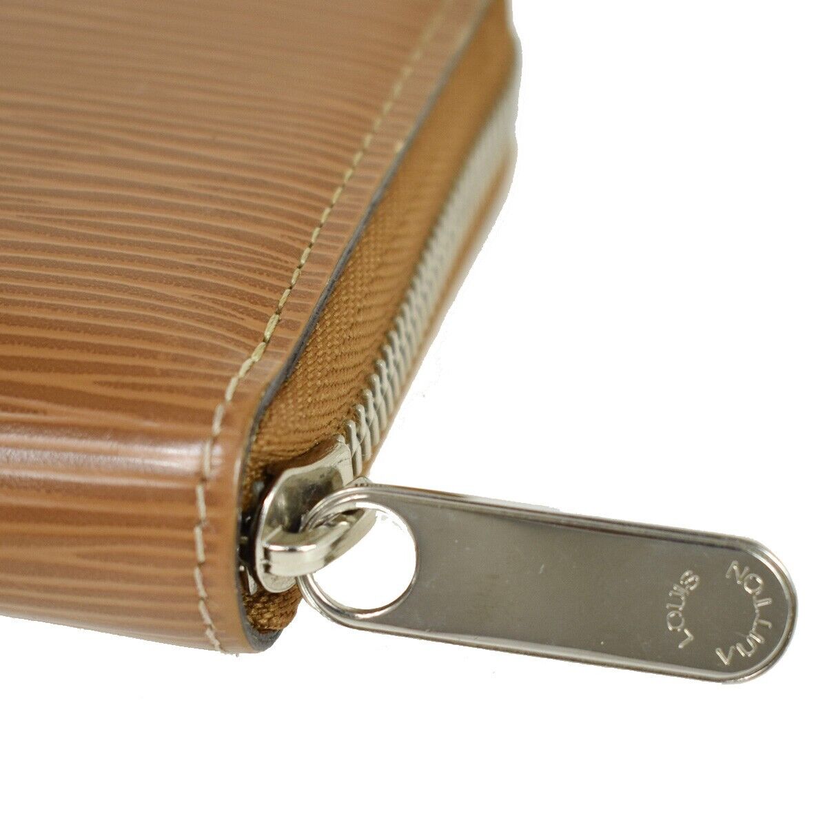 LOUIS VUITTON Zippy wallet