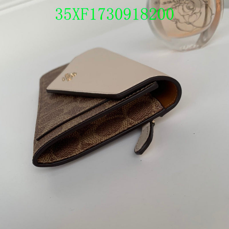 Amelia - CAH Wallet - 086