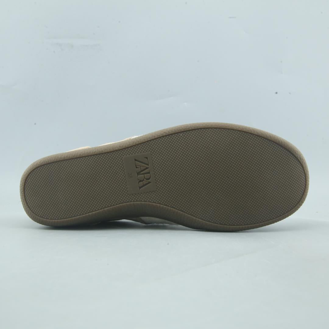 ZARA. .