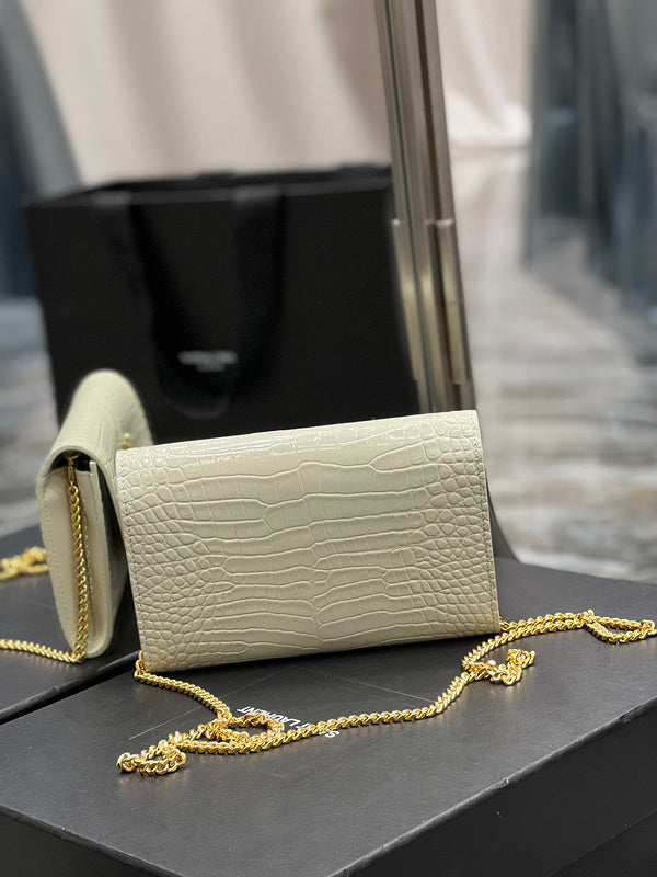 Amelia - YSL Bag - 1796