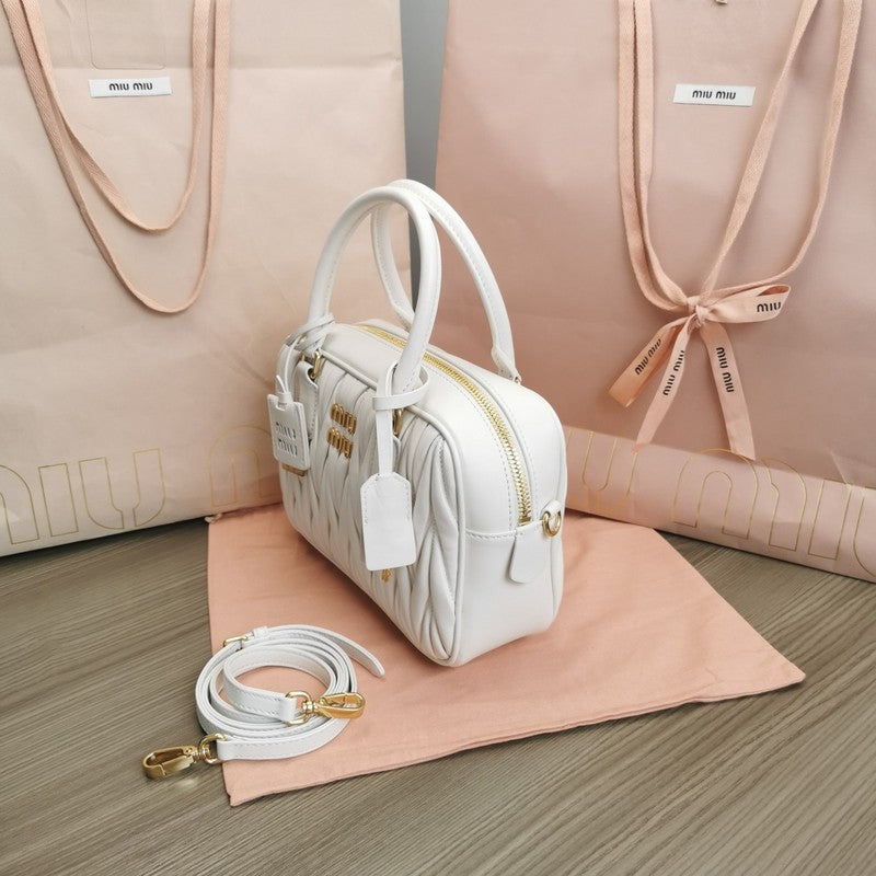 Amelia- MMU  LUXURY BAGS - 090