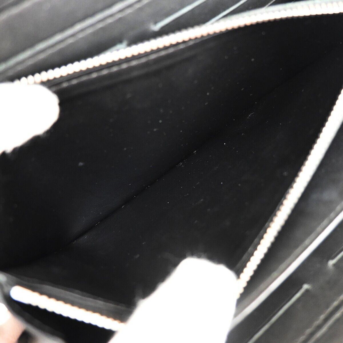 LOUIS VUITTON Zippy XL Wallet